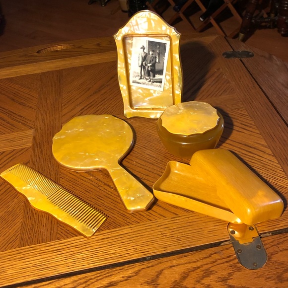 Vintage Celluloid Vanity Set - Picture 1 of 8